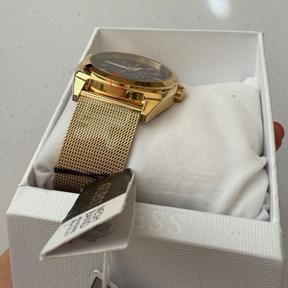 Guess Marshall GW0794G2 men's analog watch with gold-tone mesh strap Quartz 43mm - Picture 7 of 8